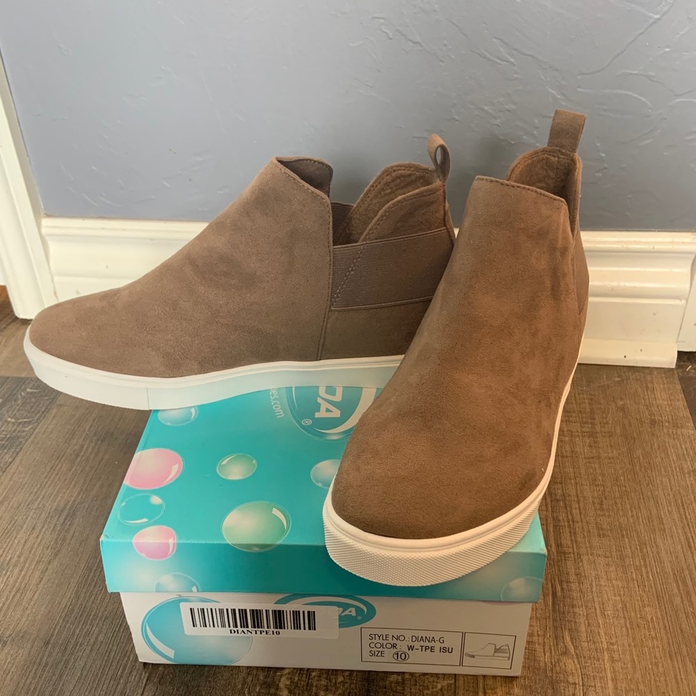 Soda Wedge Sneakers